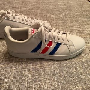 ADIDAS Grand Court Base white/blue/red EE7901